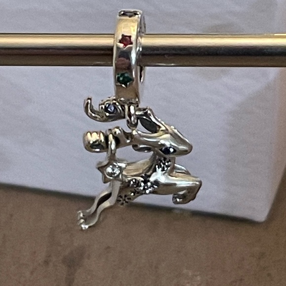 New Authentic Pandora Magical Christmas Reindeer dangle charm - Picture 2 of 4